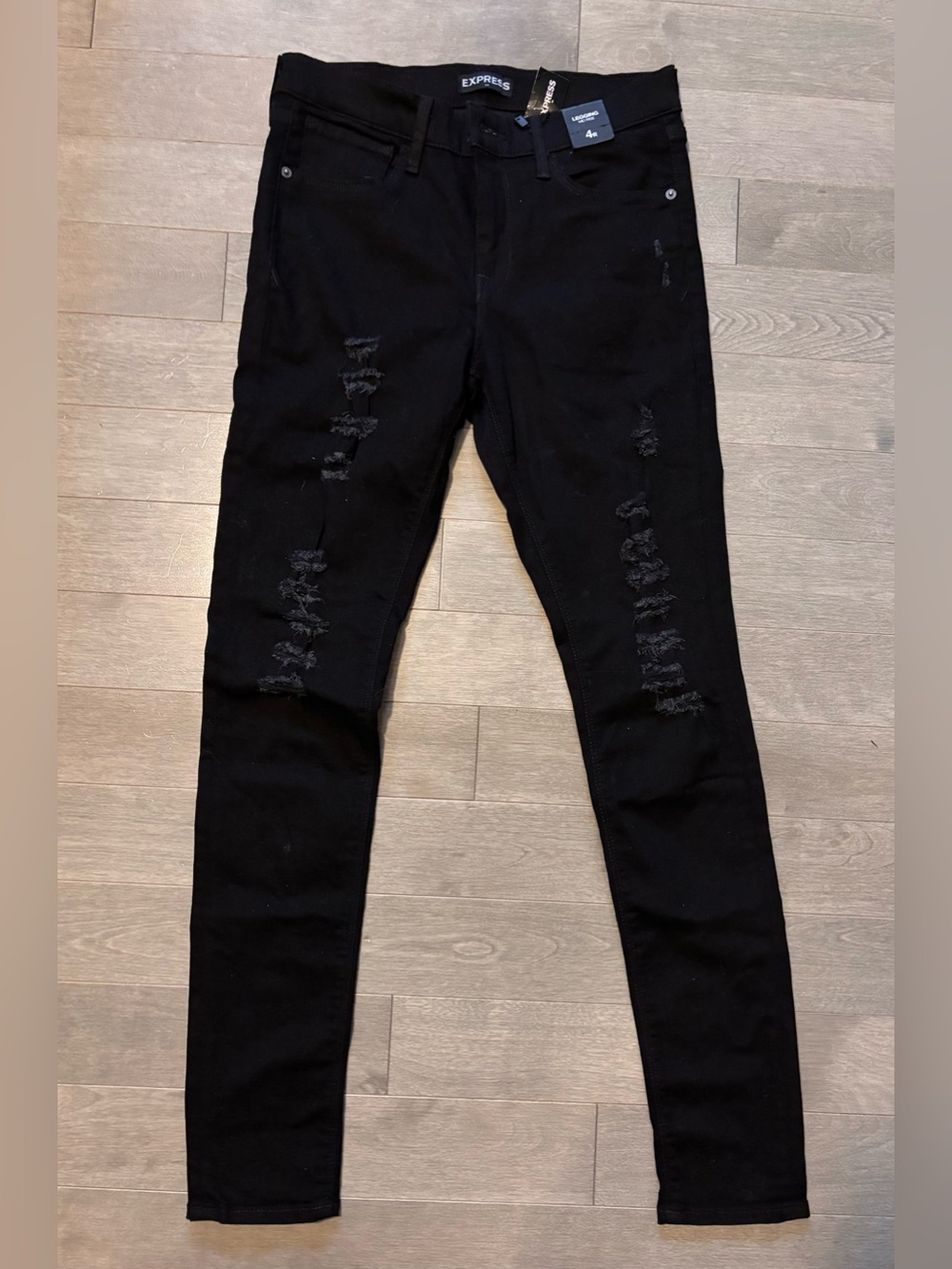 NWT Express Legging Mid Rise Black Distressed Skinny Jeans Sz 4R Ripped